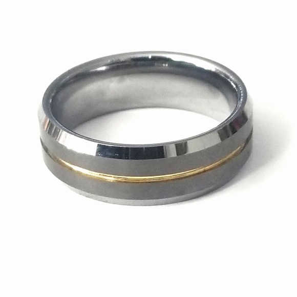 New tungsten carbide‎ ring size 12 8mm width - Picture 3 of 3